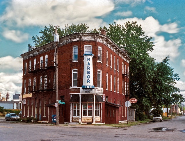 286 Ohio Street, Harbor Inn, Buffalo, late 20th century.jpg