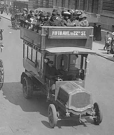 Fifth Avenue Coach Co. bus, NY, circa 1908.jpg